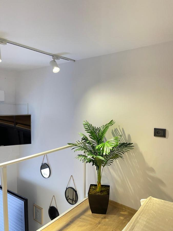 Duplex Lungomare Suites Wlora Zewnętrze zdjęcie