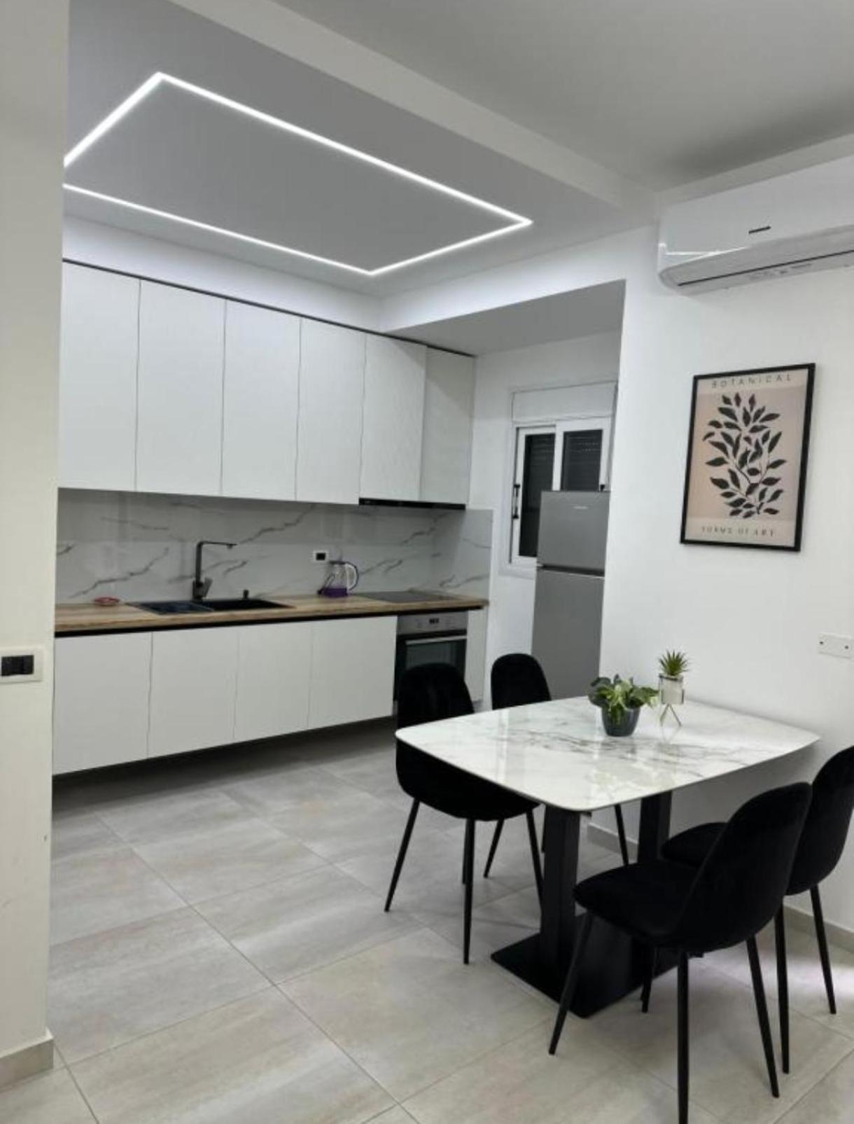Duplex Lungomare Suites Wlora Zewnętrze zdjęcie